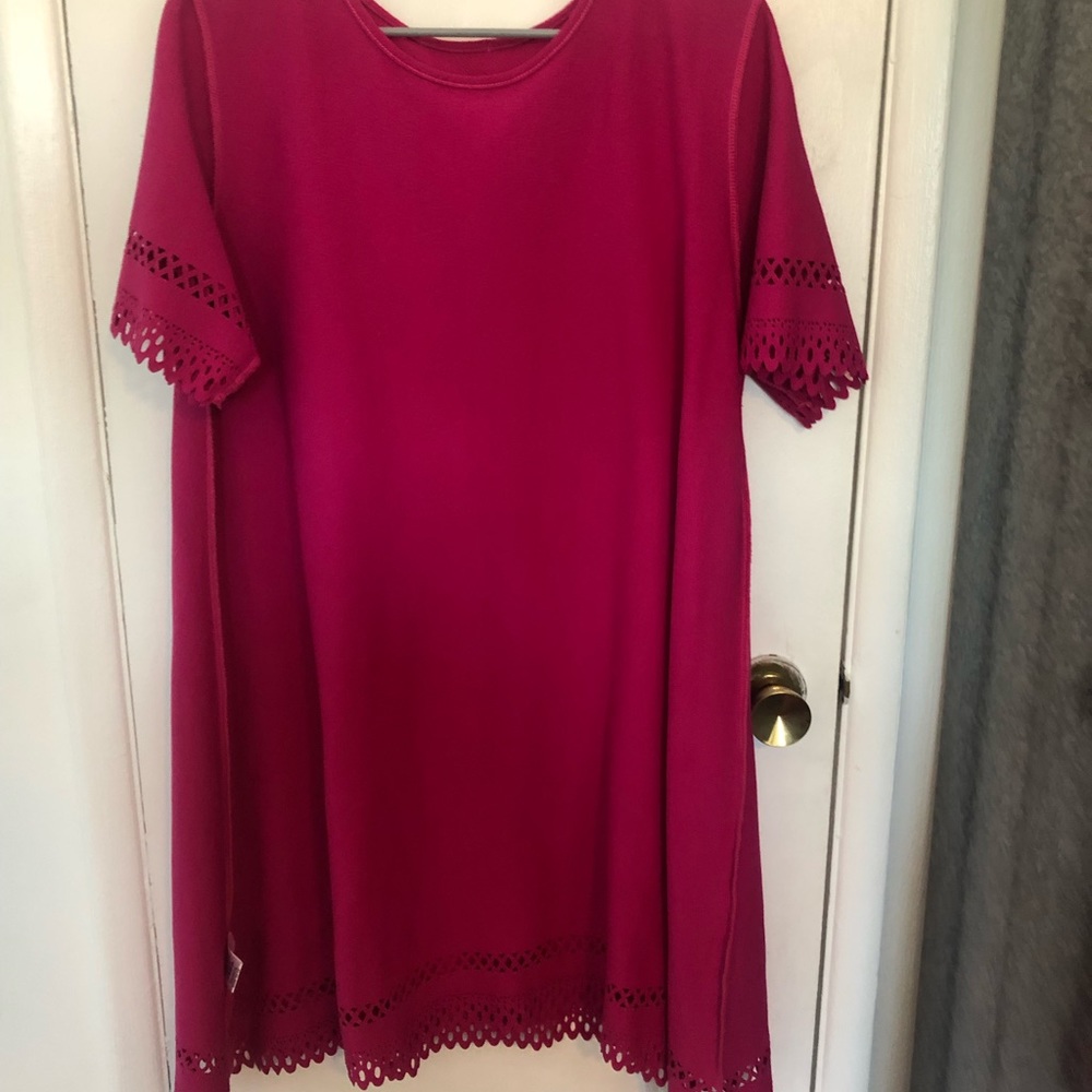 Fuchsia (Hot pink) dresses with scallop detail on sleeve and hem.